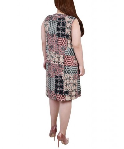 Plus Size Sleeveless Keyhole Dress with Hardware Coral Palace Tile $13.27 Dresses